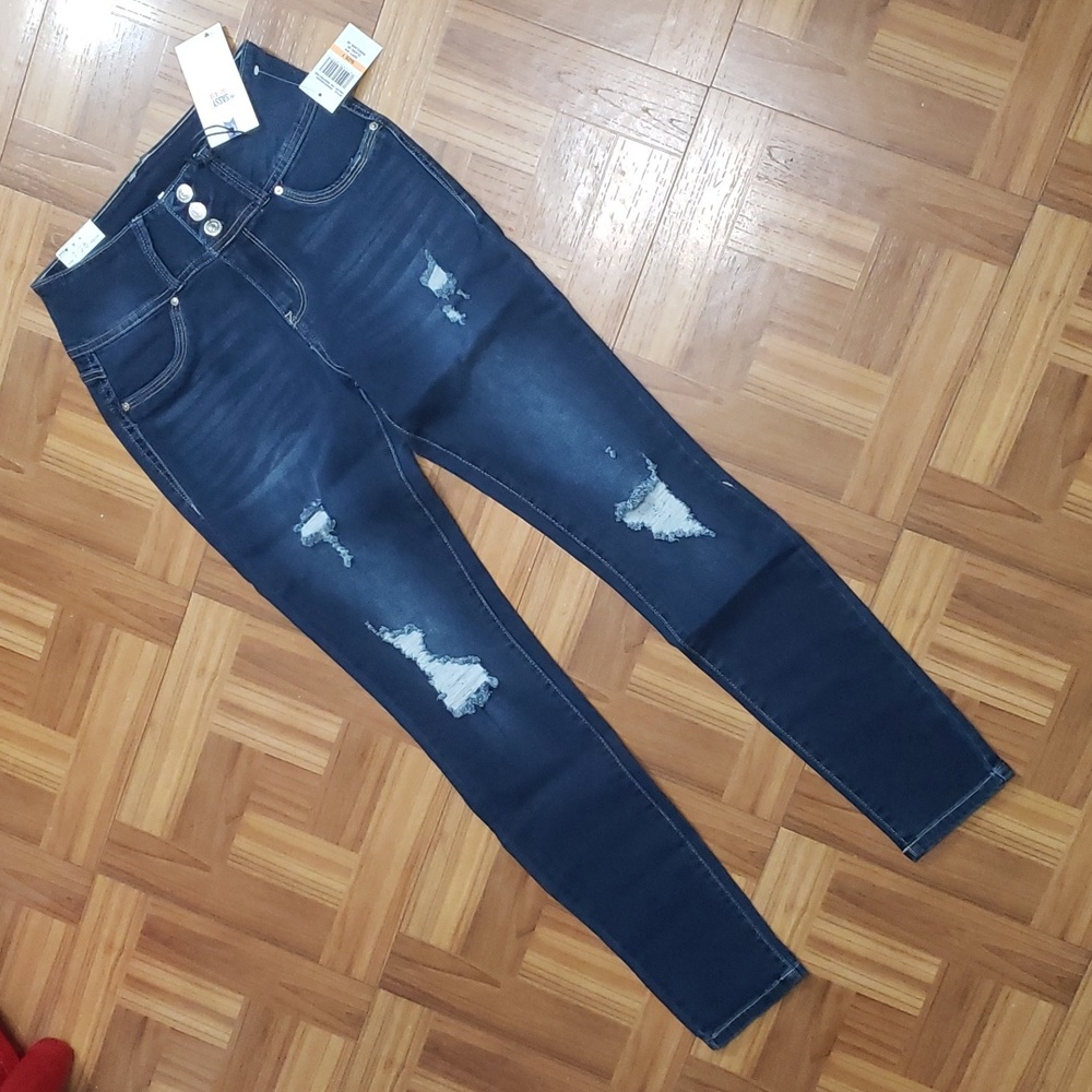 WALLFLOWER sassy high rise skinny jeans